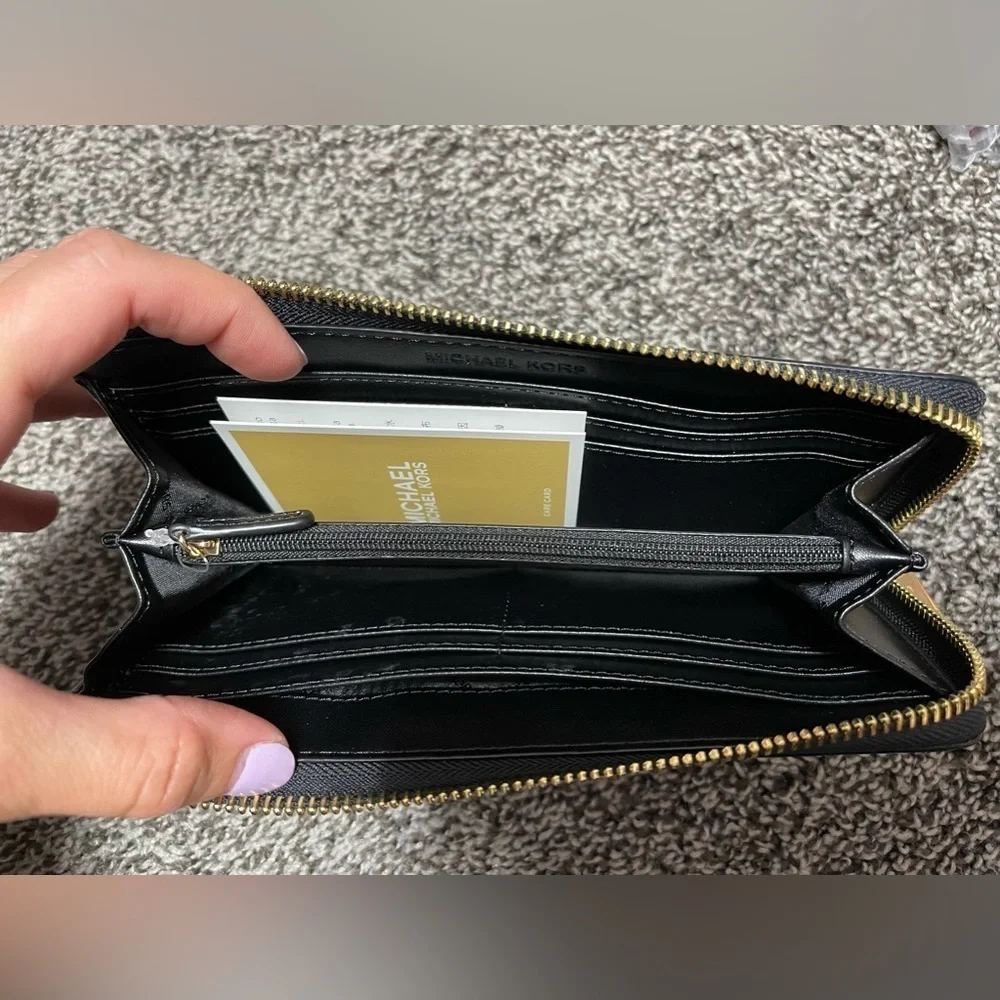 New Michael Kors black quarter zip wallet